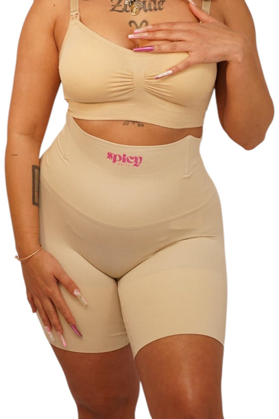 Short gainant sculptant taille haute