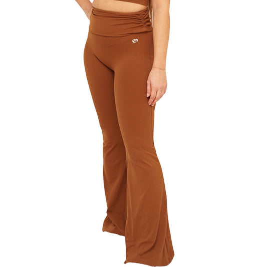 Pantalon évasé avec effet push - up – Élégance et performance - Spicy