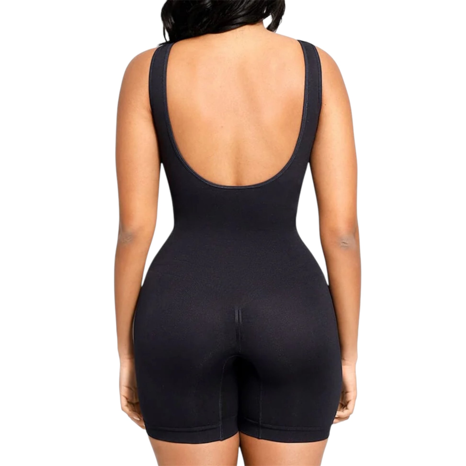 Combinaison short dos nu élégance et confort polyvalent - Spicy