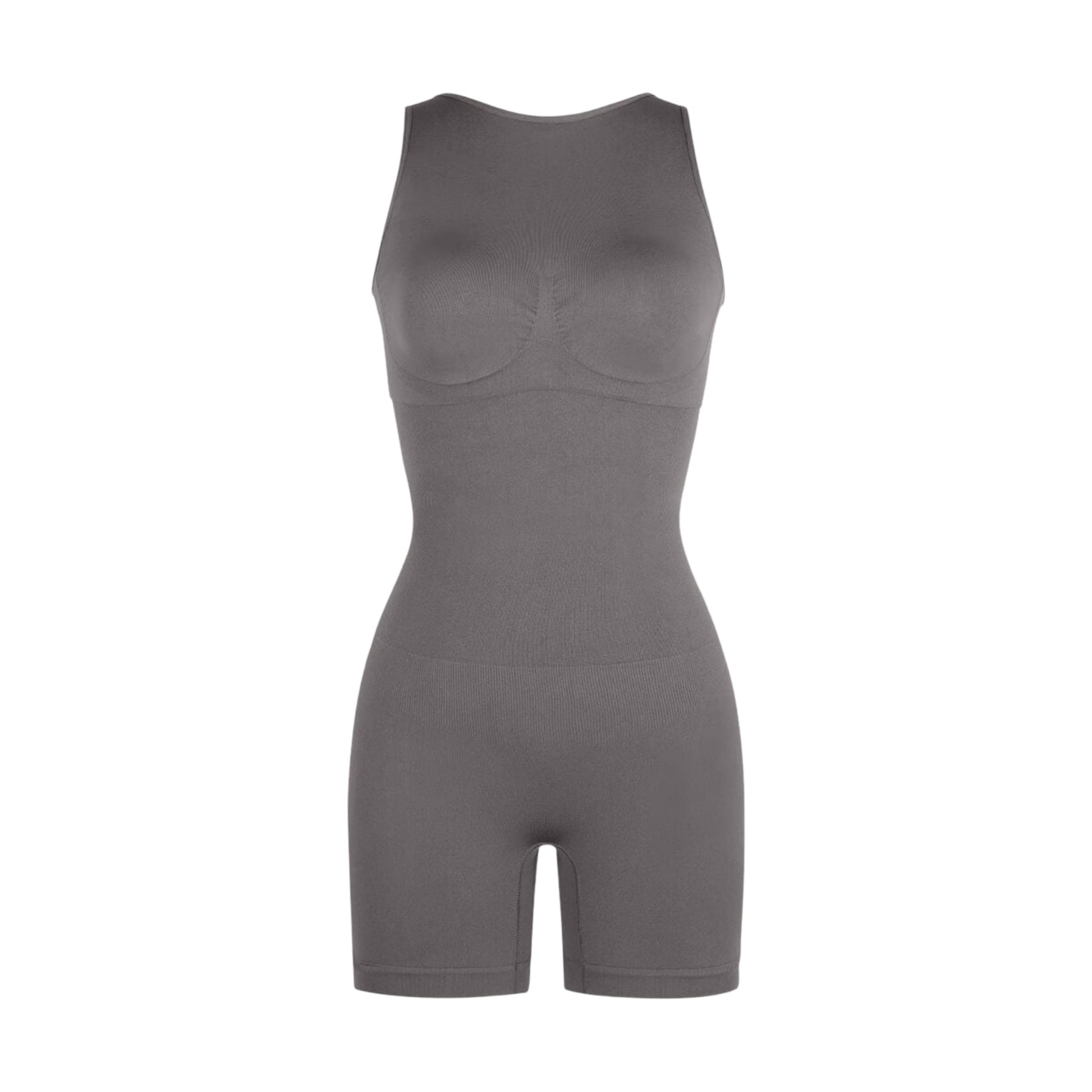 Combinaison short dos nu élégance et confort polyvalent - Spicy