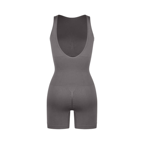 Combinaison short dos nu élégance et confort polyvalent - Spicy